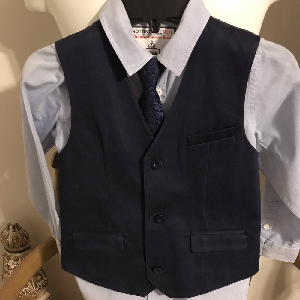 Monsoon boys notting Hill W.1 1 3- piece vest